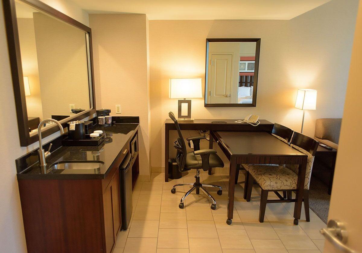 Embassy Suites Ontario - Airport Dış mekan fotoğraf