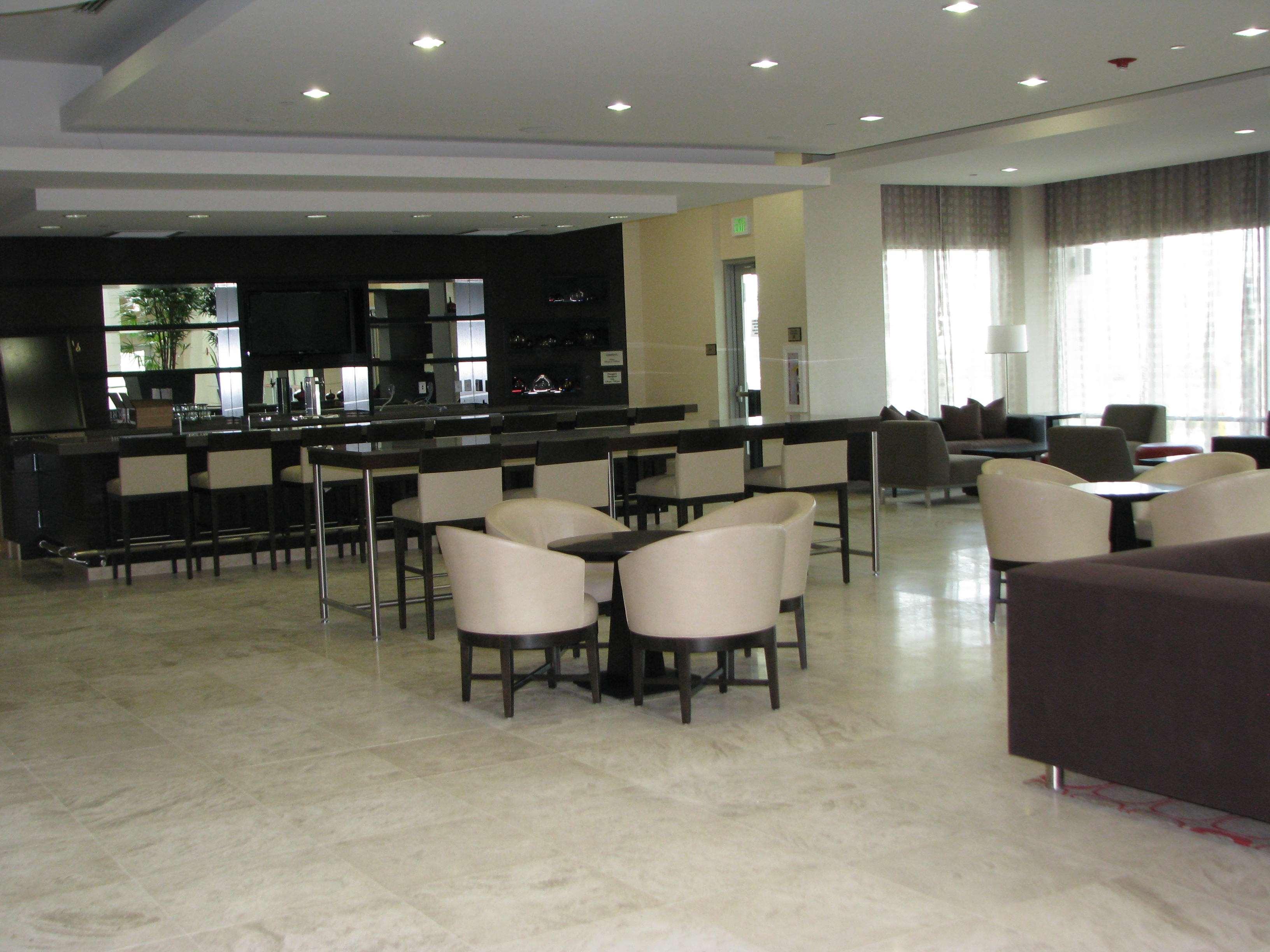 Embassy Suites Ontario - Airport Dış mekan fotoğraf