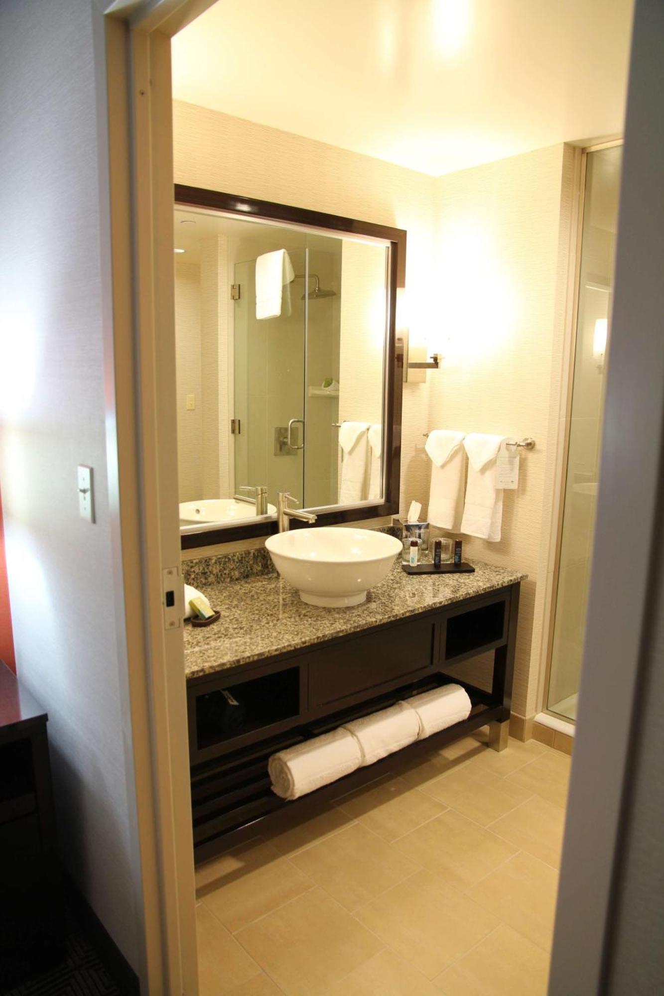 Embassy Suites Ontario - Airport Dış mekan fotoğraf